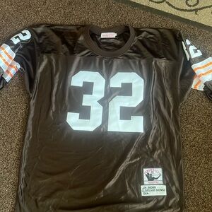 I’m selling a very nice Jim Brown 1964 , Cleveland brown jersey.